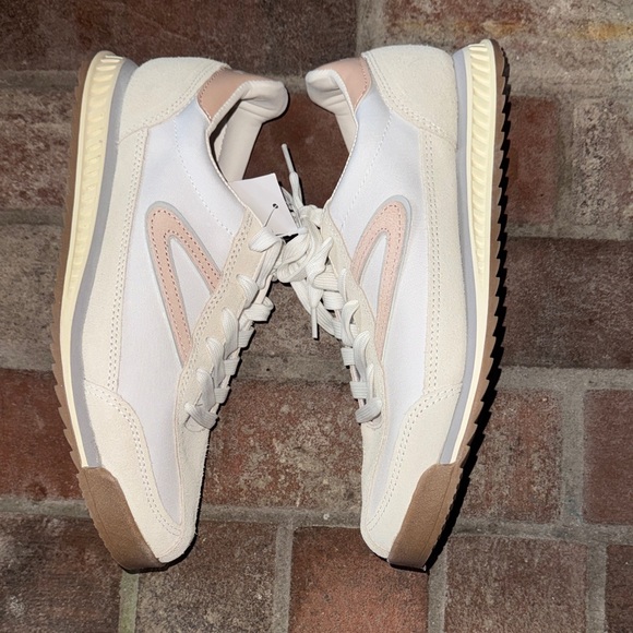 Tretorn size 7.5 NEW NIB Women's Sneakers shoes in Cream and Pink - Picture 3 of 7